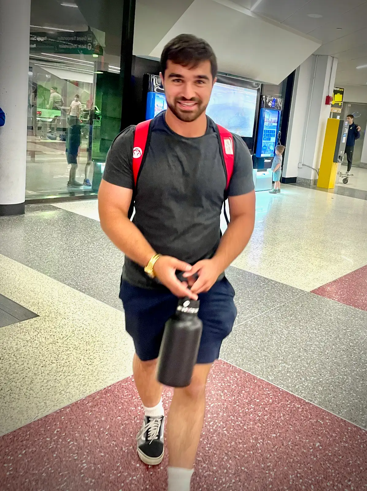 Displaying Sandro arrives Logan AP - Jennifer Bruni.jpeg